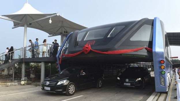 Chinas Futuristic Bus