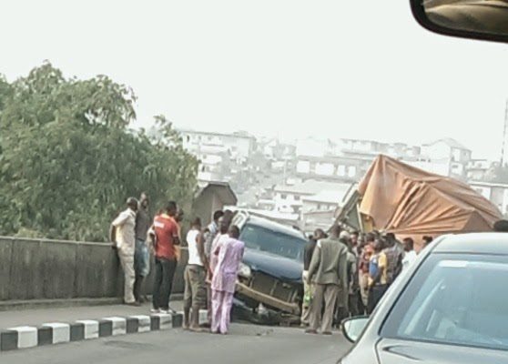 5 die is 3rd mainland bridge accident