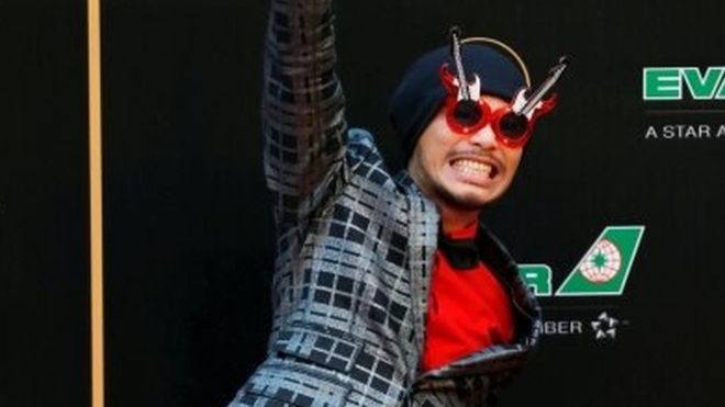 Malaysian singer Namewee held for insulting Islam