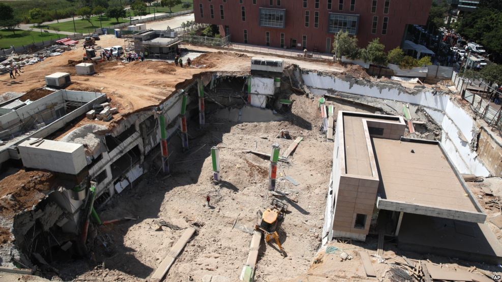 Building Collapses in Tel Aviv 3 People Trapped Inside