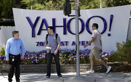 Yahoo hacker steals personal info from at least 500M accounts