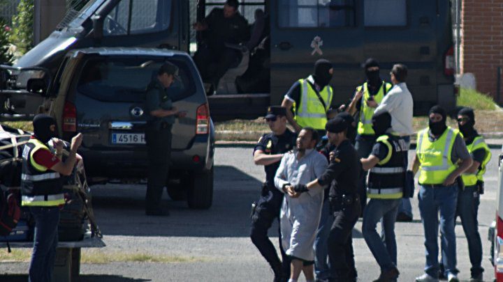 Five arrested in Europe on suspicion of forming Islamic State cell