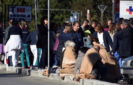 New earthquake rocks Italy buildings collapse but no deaths eported
