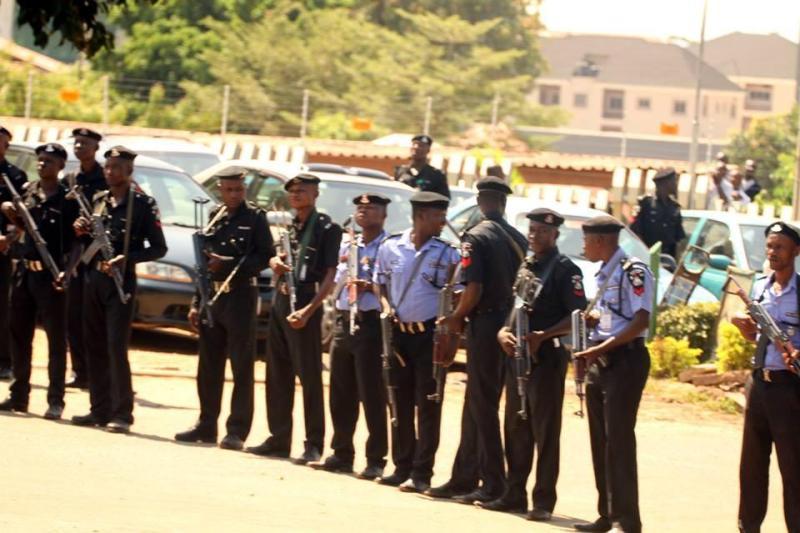 Gunmen storm Nigeria police station kill four officers