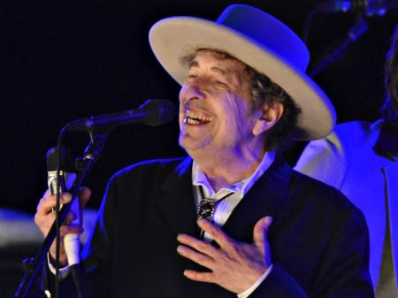 Bob Dylan wins Nobel Prize for Literature