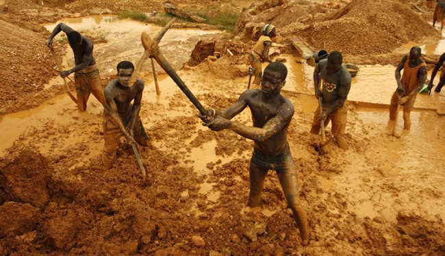 Illegal miners in Ghana ignore deadline to quit AngloGold mine