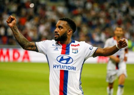 Lacazette comeback to boost Lyon for Juve clash