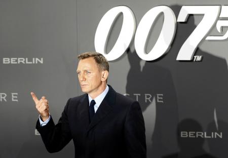 I wouldnt hire James Bond says real British spy chief