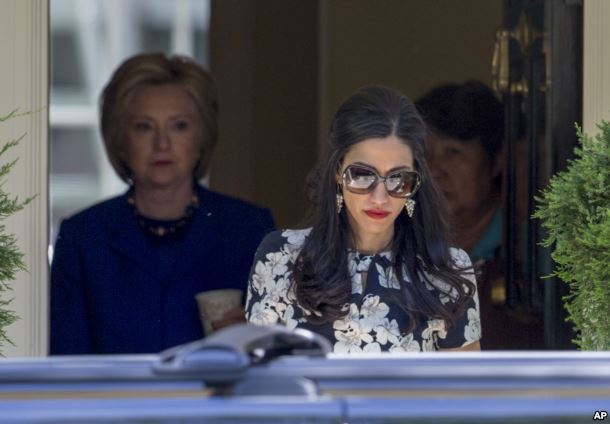Justice Department to Expeditiously Tackle Revived Clinton Email Probe