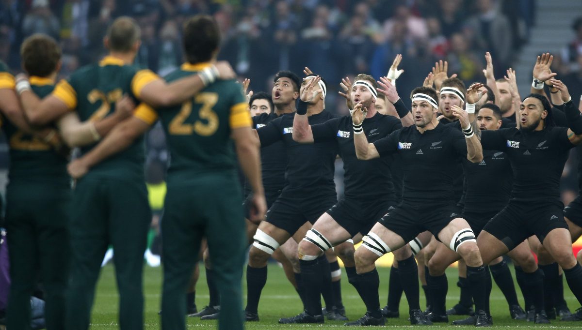 Rugby Lambie returns to flyhalf for BaaBaas clash