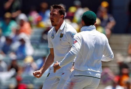 Injured S.Africa paceman Steyn out of Australia series