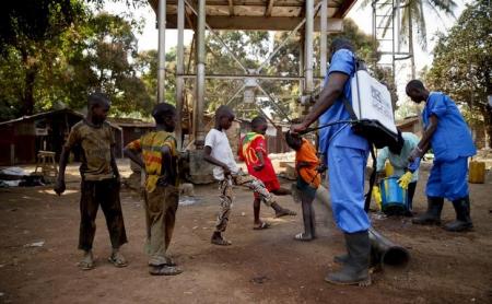 Ebola hit children in Sierra Leone go hungry amid food shortages charity