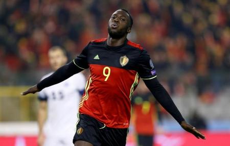 Lukaku gets a kick from Belgium’s all out attack