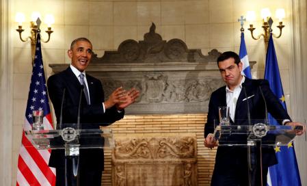 Obama offers Greece solidarity on debt as police protesters clash