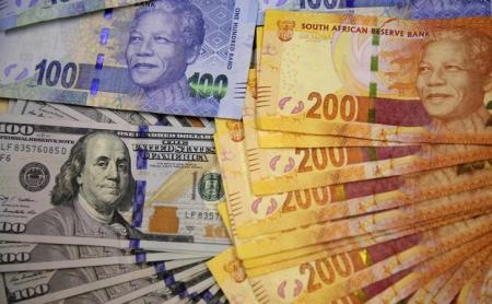 Steady rates rand to buoy South African bonds despite junk threat investors