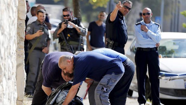 Israeli officer kills Palestinian who tried to stab him police