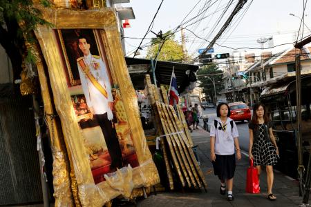 Thailands crown prince returns from abroad to become King Rama X