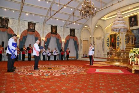 Thailands crown prince becomes countrys new king