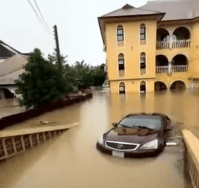 Uyo residents Flooding