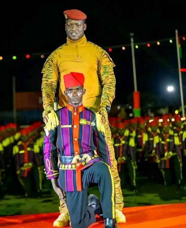 Burkina Faso unveils new military uniforms made from locally woven fabric 2 1785404187023 2