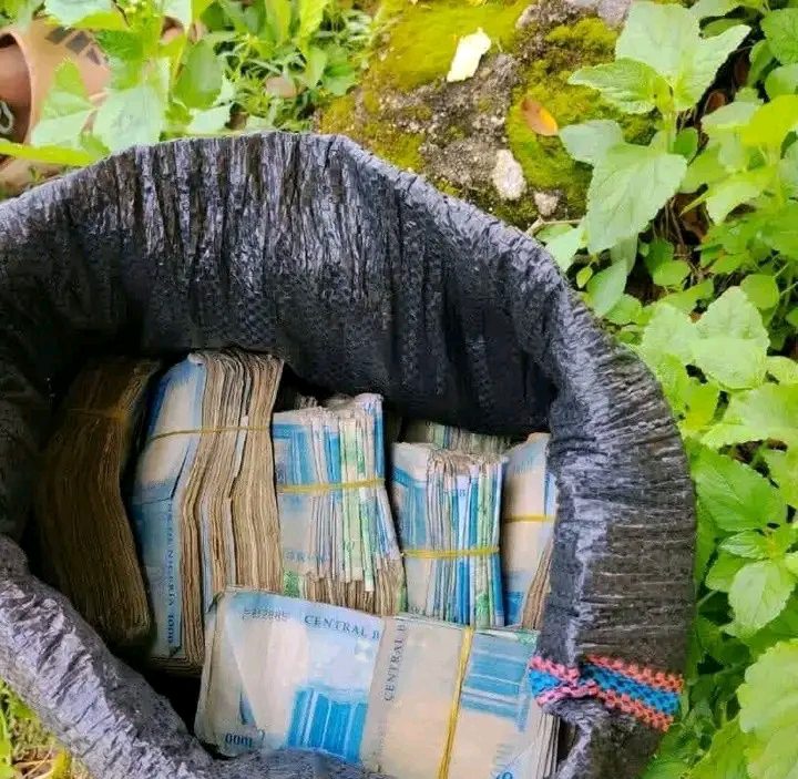 Troops arrest three terrorist logistics couriers, rescue 14 kidnapped victims in Katsina 3 1790453544405 1