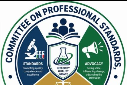 The National Association of Science Laboratory Technologists Alumni (NASLTSA), Committee on Professional Standards